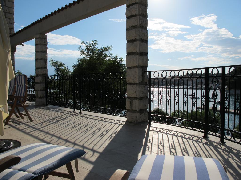 Villas Arbia - Margita Beach Hotel Banjol Εξωτερικό φωτογραφία
