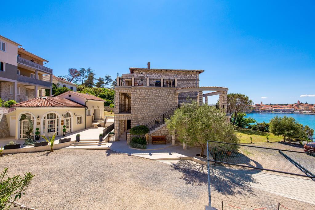 Villas Arbia - Margita Beach Hotel Banjol Εξωτερικό φωτογραφία