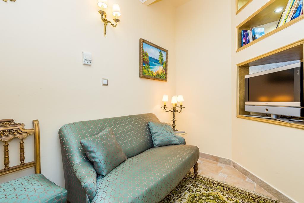 Villas Arbia - Margita Beach Hotel Banjol Εξωτερικό φωτογραφία